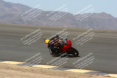 media/Apr-10-2022-SoCal Trackdays (Sun) [[f104b12566]]/Bowl (11am)/